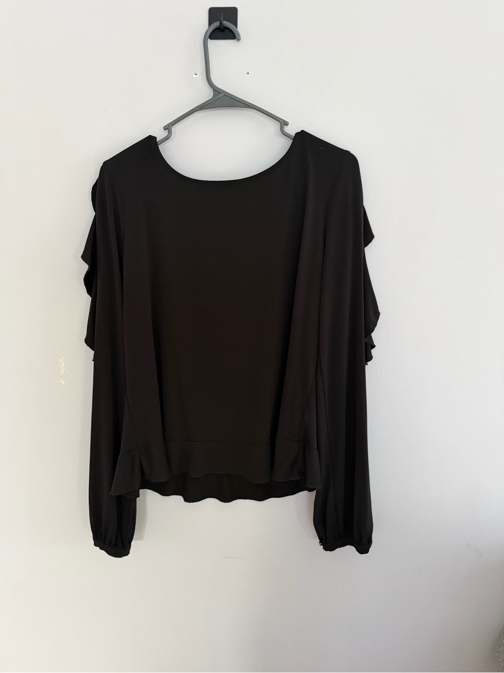 Cupio Black Ruffle Sleeve Blouse
